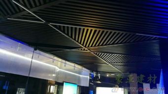 鄭州方通廠家直供 30*50深花梨鋁方通，助力工地施工與材料選型